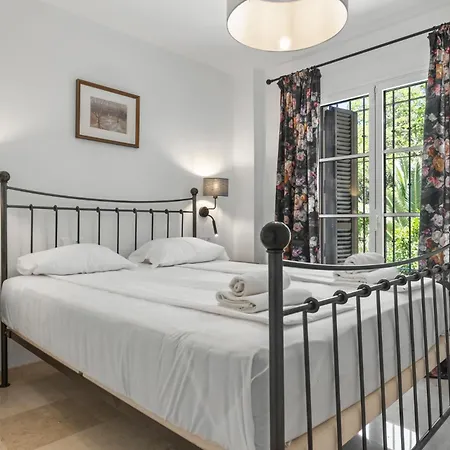 Stunning In Historic Center By Costarentals - Mal05 Apartament