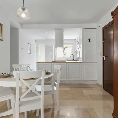 Stunning In Historic Center By Costarentals - Mal05 Apartment Malaga